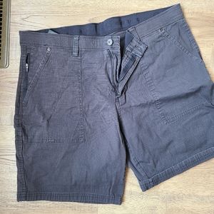 Men's Weatherproof brand shorts Size 38